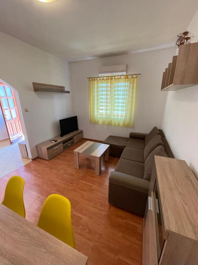 Apartments Belic With Pool ييلسا المظهر الخارجي الصورة