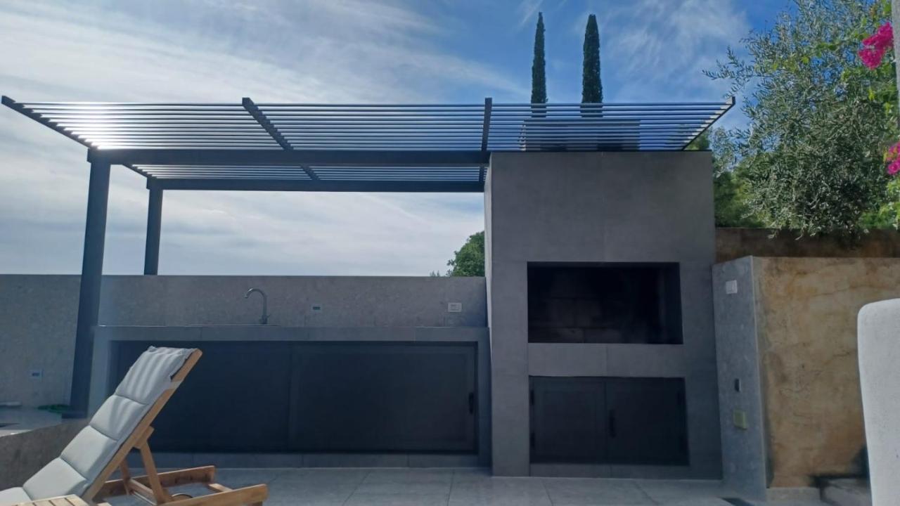 Apartments Belic With Pool ييلسا المظهر الخارجي الصورة